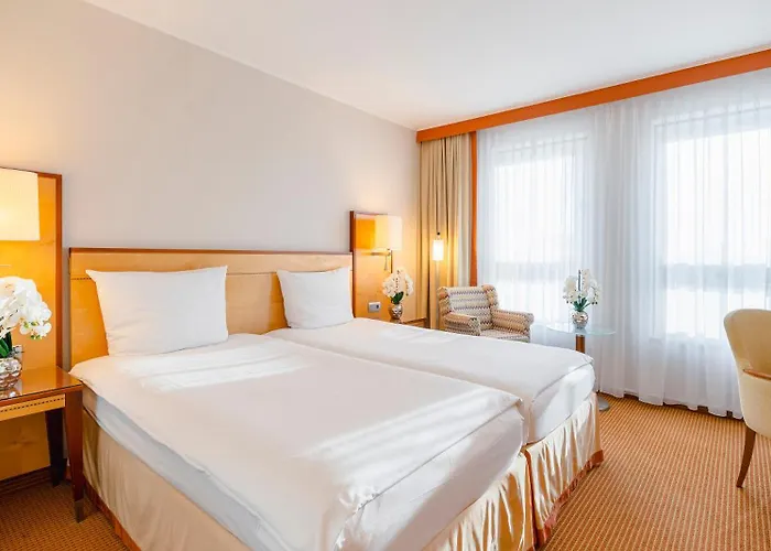 The Q - Quadro City Hotel
